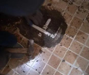 顺平县卫生间漏水维修公司为您分享下卫生间渗水如何处理及注意事项